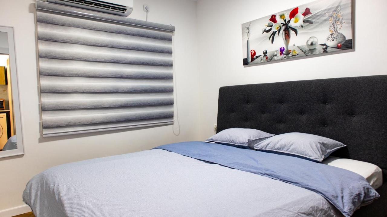 Grey House 2 Apartment Eilat Bagian luar foto